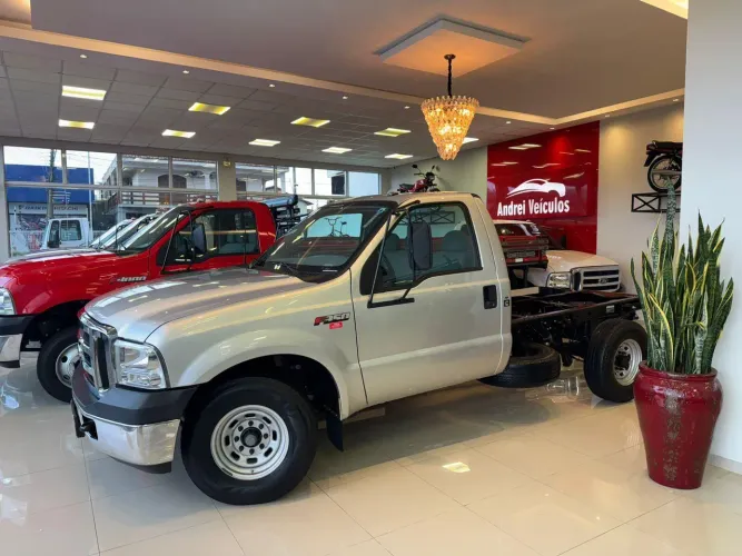 Ford F-350 2.8 Turbo Intercooler Diesel 2P Manual 2017