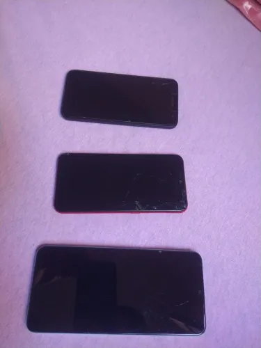 Vendo esses três celulares com Defeito 