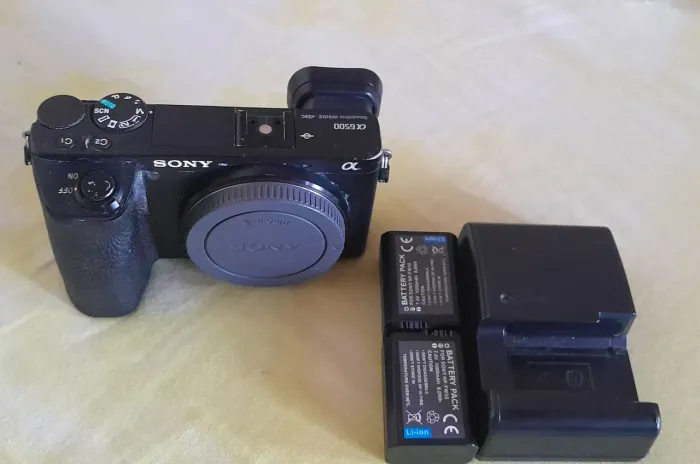 Sony Alpha a6500 (Corpo) + 2 Baterias e Carregador (Ler Descrição)