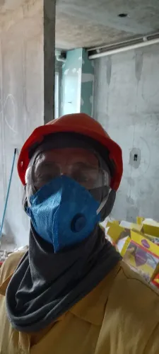 Ajudante de pedreiro e valor da diária a combinar *
