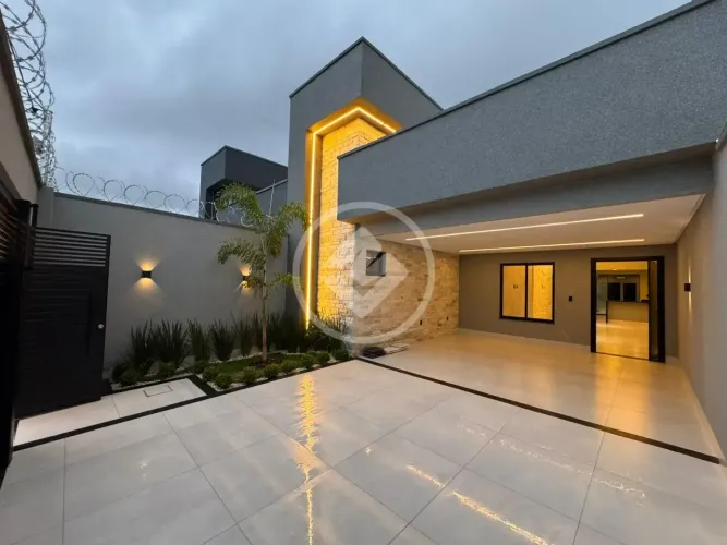 CASA DE ALTO PADRÃO NO JARDIM ATLÂNTICO | 3 SUÍTES + PISCINA AQUECIDA + ENERGIA SOLAR codi
