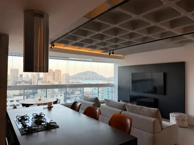 Apartamento mobiliado  | 70 m² | Andar alto | Vista privilegiada | Bento Ferreira