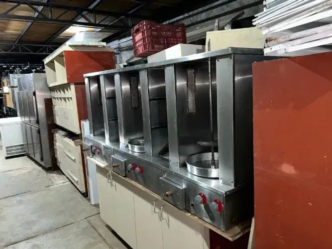 máquina shawarme - d bancada - tripla - 3 motores - 6 infra vermelho - ac. propostas