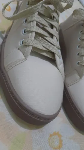 tenis novo bege numero 40
