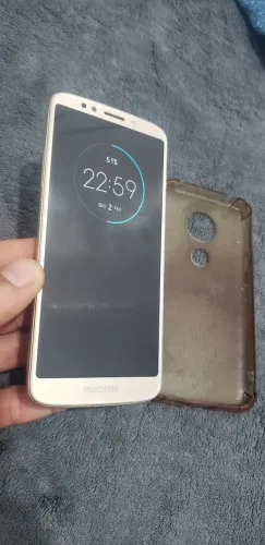 Vende-se Motorola modelo Moto E5 play 16Gb.