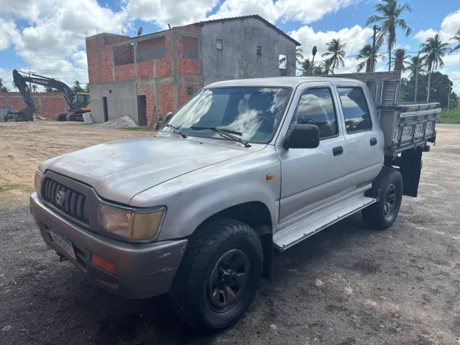 Toyota Hilux CD DX 4X4 3.0 8V 90cv Diesel 2003