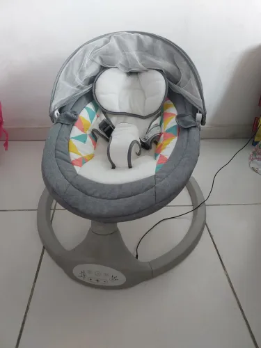 CADEIRA DE BALANÇO PARA BEBÊ