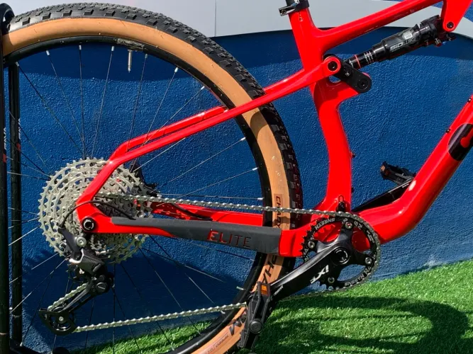 Caloi Elite Carbon FS Full Suspension - Tamanho 17