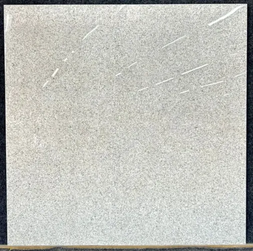 Piso retificado 82x82 polido "Granito Urbano" Rochamaxx - R$49,90m²