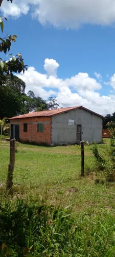 Vendo terreno com casa dentro, em castanhal Pará.
