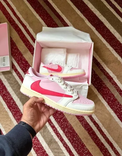 Travis Scott x Air Jordan 1 Low OG SP Sail Tropical Pink