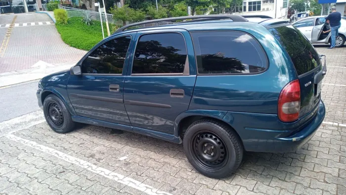 Chevrolet Corsa Wagon Super 1.0 MPFI 16V 2001