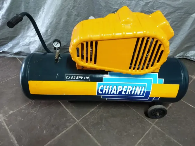Compressor de ar Semi novo