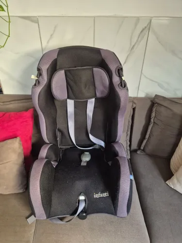 Cadeira para auto Infanti Star 9 á 36 kg reclinavel, da marca infanti.