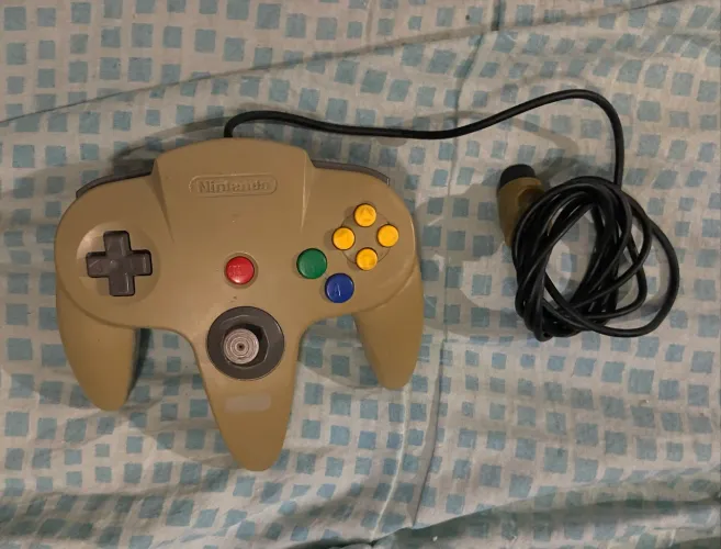 Controle Nintendo 64 com defeito no analógico não vai pra esquerda nem pra baixo 
