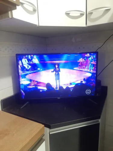 TV Philco 32" polegadas Smart 