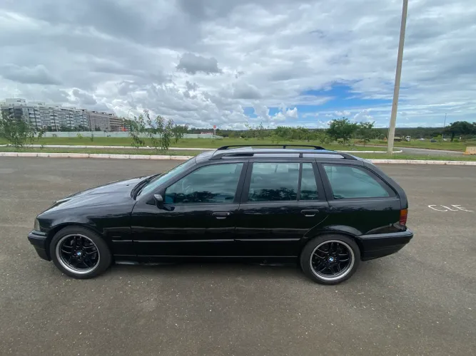 BMW 328I /IA (modelo Antigo) 1997
