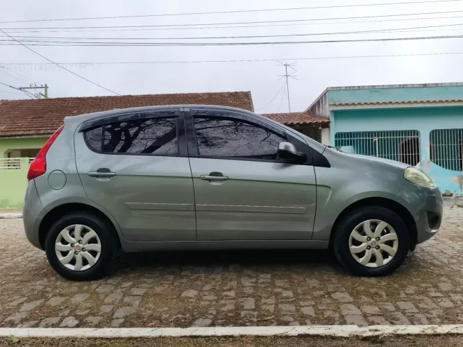 Fiat Palio Week. Attractive 1.4 Fire Flex 8V 2013