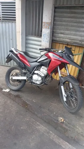 Xre 2012 roupa nova troco em pcx