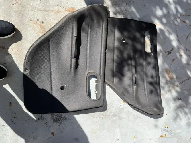 Forro de porta traseiro corsa hatch