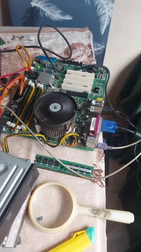 HD sata 320 gigas, já formatado com Windows 10 funcionando perfeitamente 3 unidades t