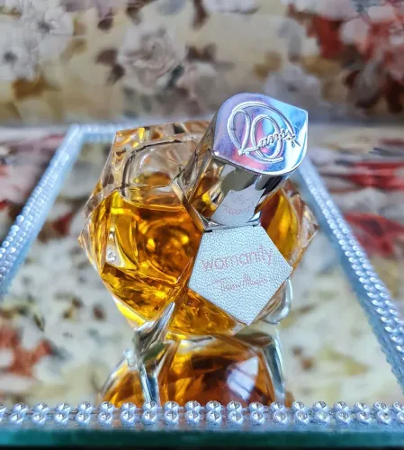 Edição Limitada Raríssima Womanity Les Parfums de Cuir de Mugler 30ml Perfume Feminino