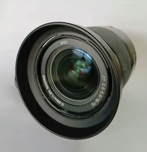 Lente Sony 18-70mm Sal para câmeras DSLR