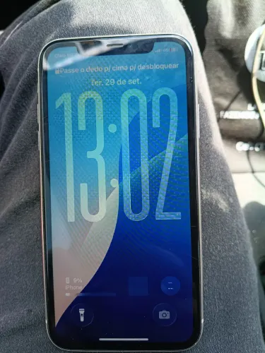 Apple iPhone 11