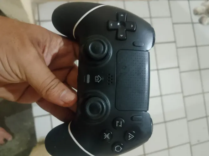 Controle PS4 e PC