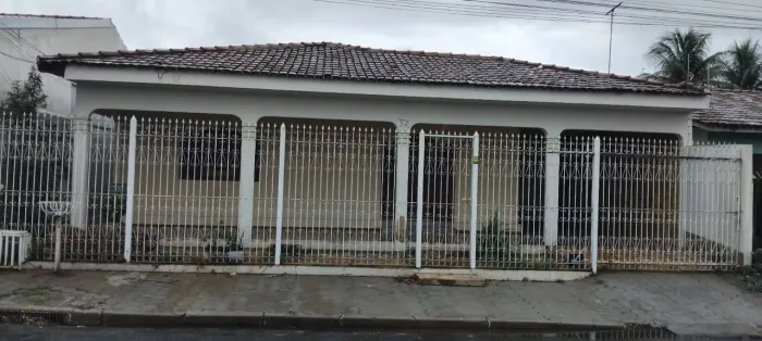 Casa CPA 2, toda em lage, valor venal no IPTU de 580 mil reais, vendo por 420 mil.