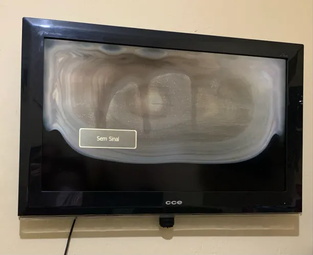 TV LCD 32 com defeito