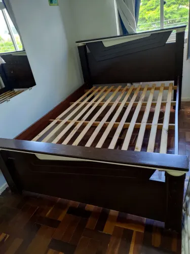 Cama casal madeira