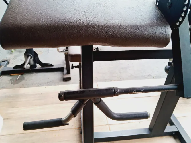 Máquina Scott Articulada para Academia 
