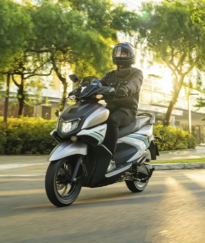 Nova yamaha  ZR HYBRID CONNECTED 125 Modelo 2027