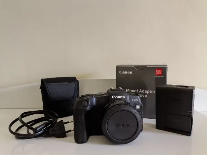 Camera Canon RP