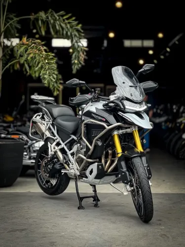 TRIUMPH TIGER 1200 RALLY EXPLORER  2022 