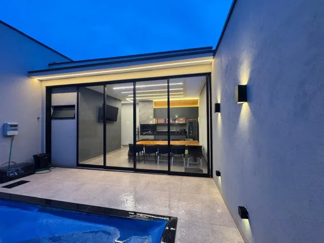 Casa à venda no bairro Gravatás em Uberlândia