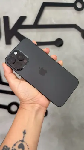 ?iPhone 16 Pro Max Black Titanium - 256GB