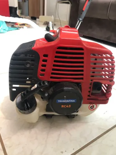 Vendo rocadeira com itens!
