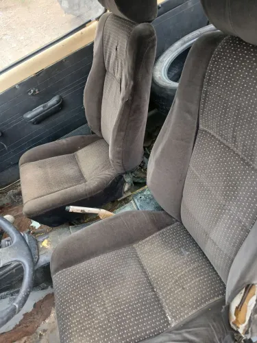 Bancos chevette 