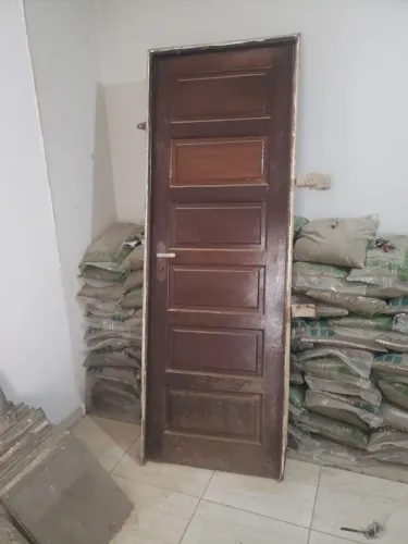 Porta de madeira completa 