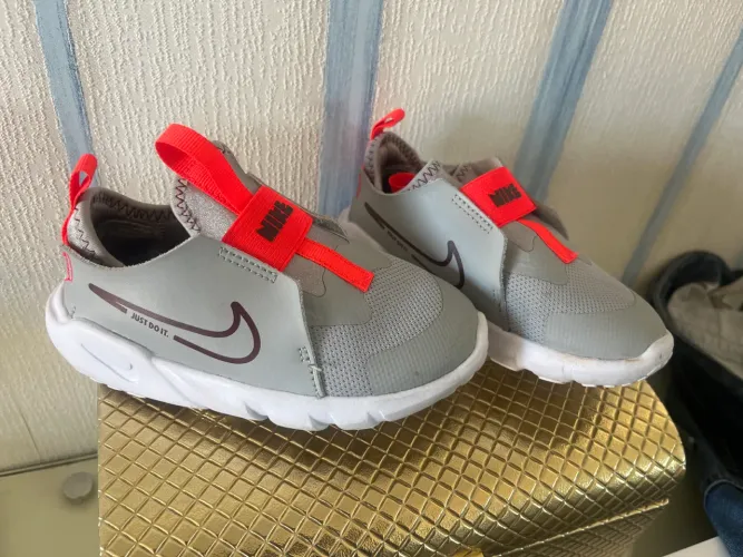Tenis nike