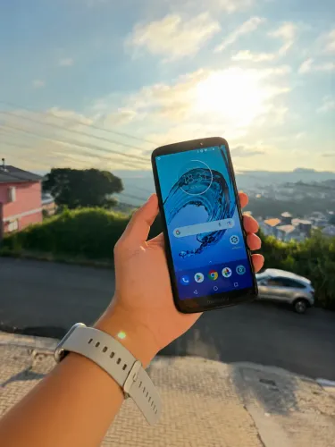 CELULAR MOTOROLA E5