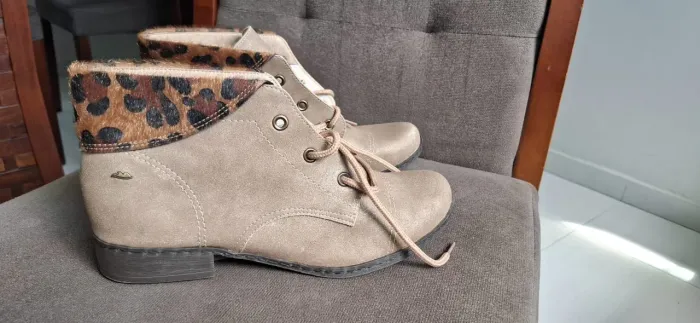 Bota tam 37