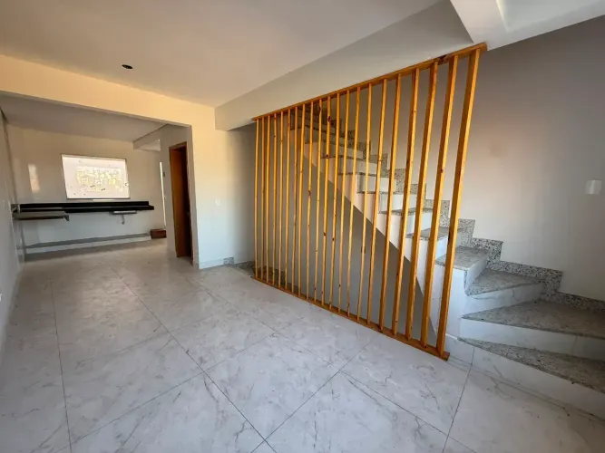 Casa Geminada Duplex com 2 quartos 3 banheiros 2 vagas