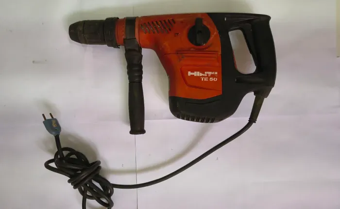 Martelete Hilti Combinado (6Kg) TE 50 (220V)