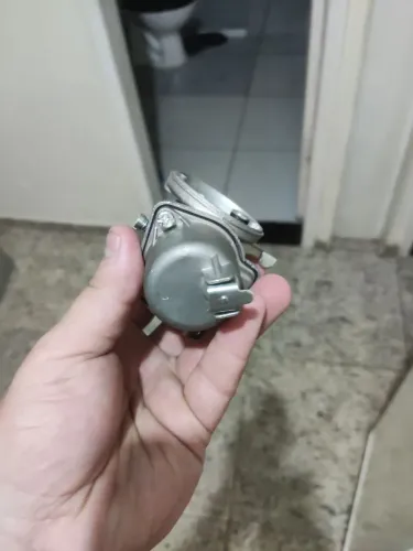 Vendo esse carburador pra motorizada