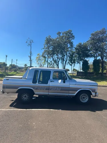 Ford F-1000 Super Diesel / Super Diesel Turbo 1987