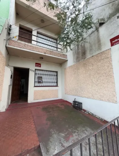 Apartamento para venda tem 140 metros quadrados com 2 quartos