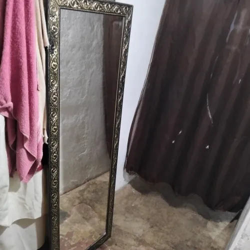 Estou mudando de cidade e estou vendendo uma cama box de casal um espelho e uma cômoda